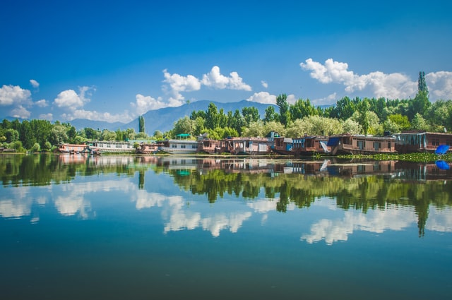 papernate articles by shah mehreen srinagar Kashmir tour packages Kashmir holiday packages holidays in kashmir Tour operator in Kashmir places to visit in kashmir
